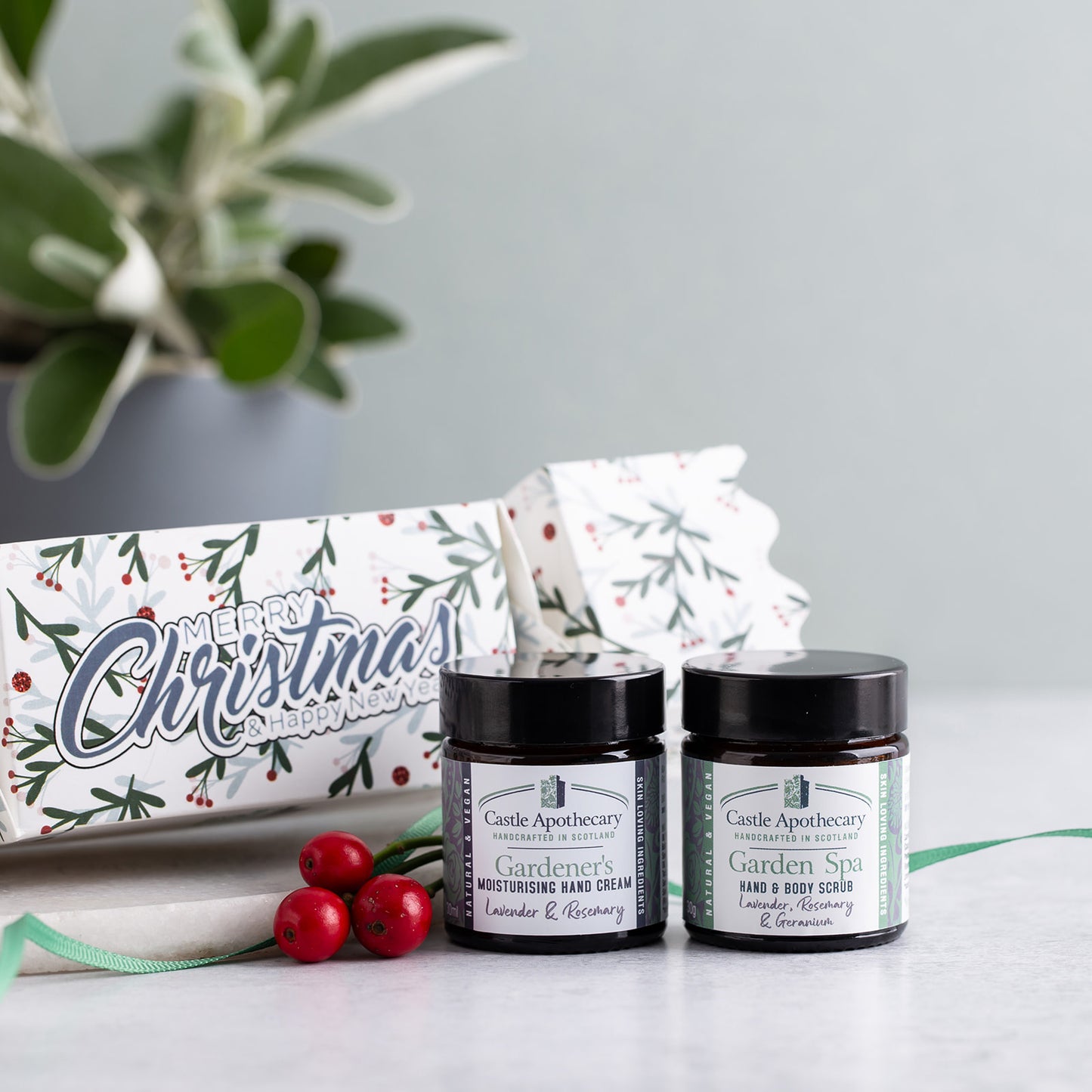 Gardeners Nourish and Nurture Hand Care Gift Set with Hand Cream and Emulsifying Hand & Body Scrub